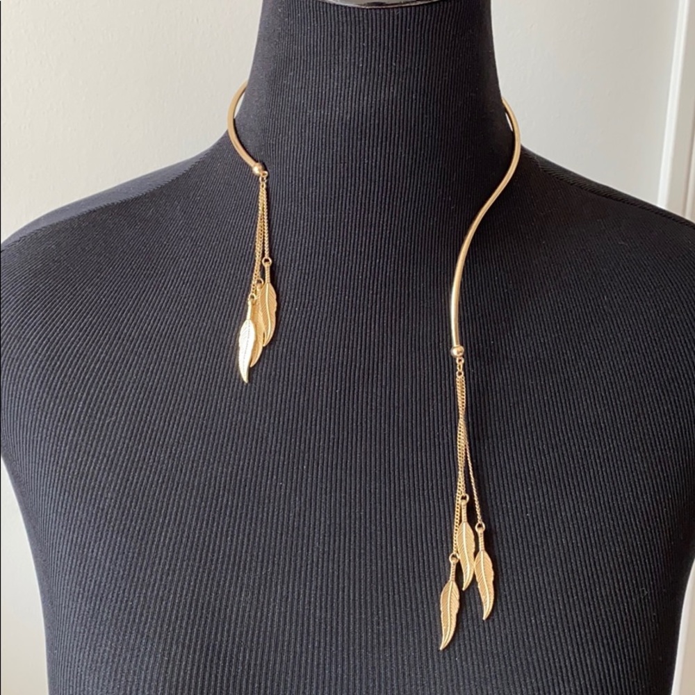 Gold color solid collar feather necklace